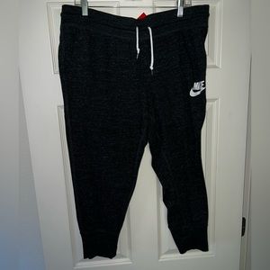 Nike capri cotton pants
